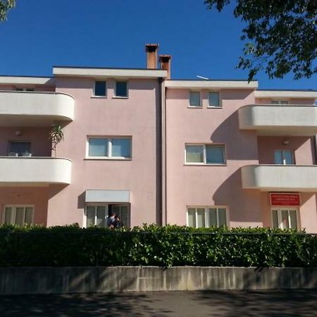 Apartment Smodlaka Dugopolje Εξωτερικό φωτογραφία
